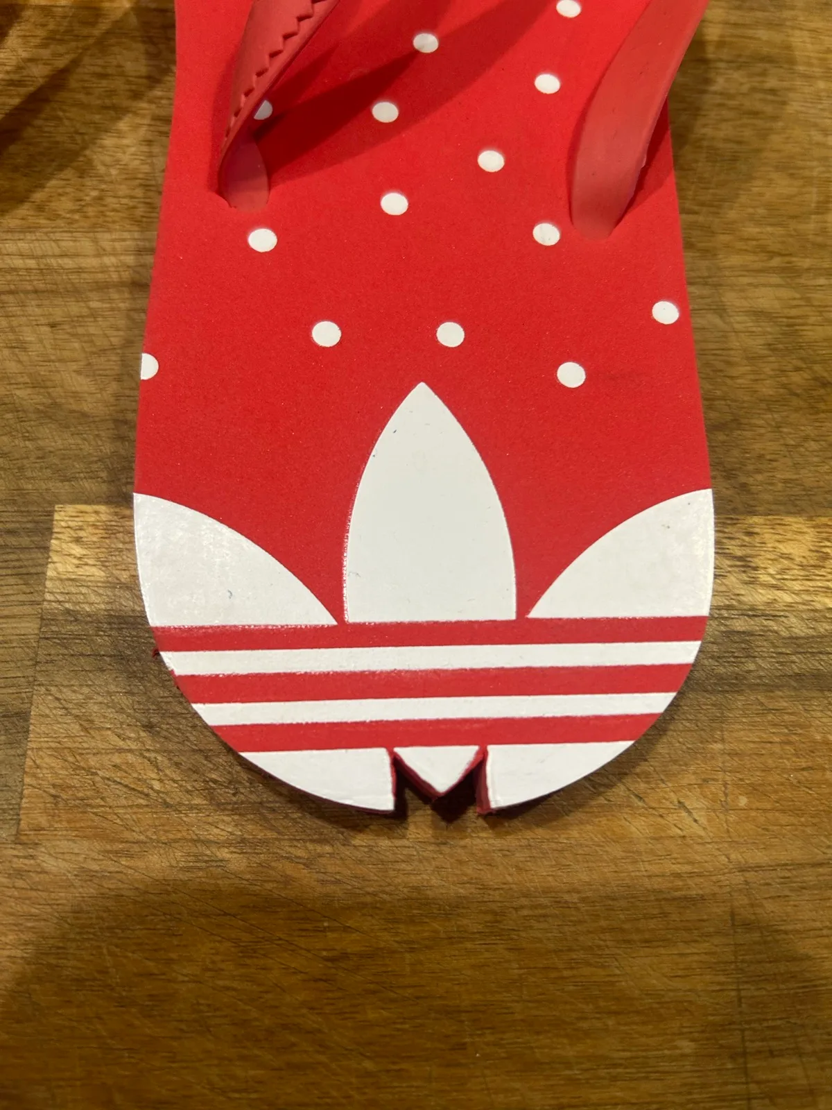 Women’s red adidas thongs – photo 3