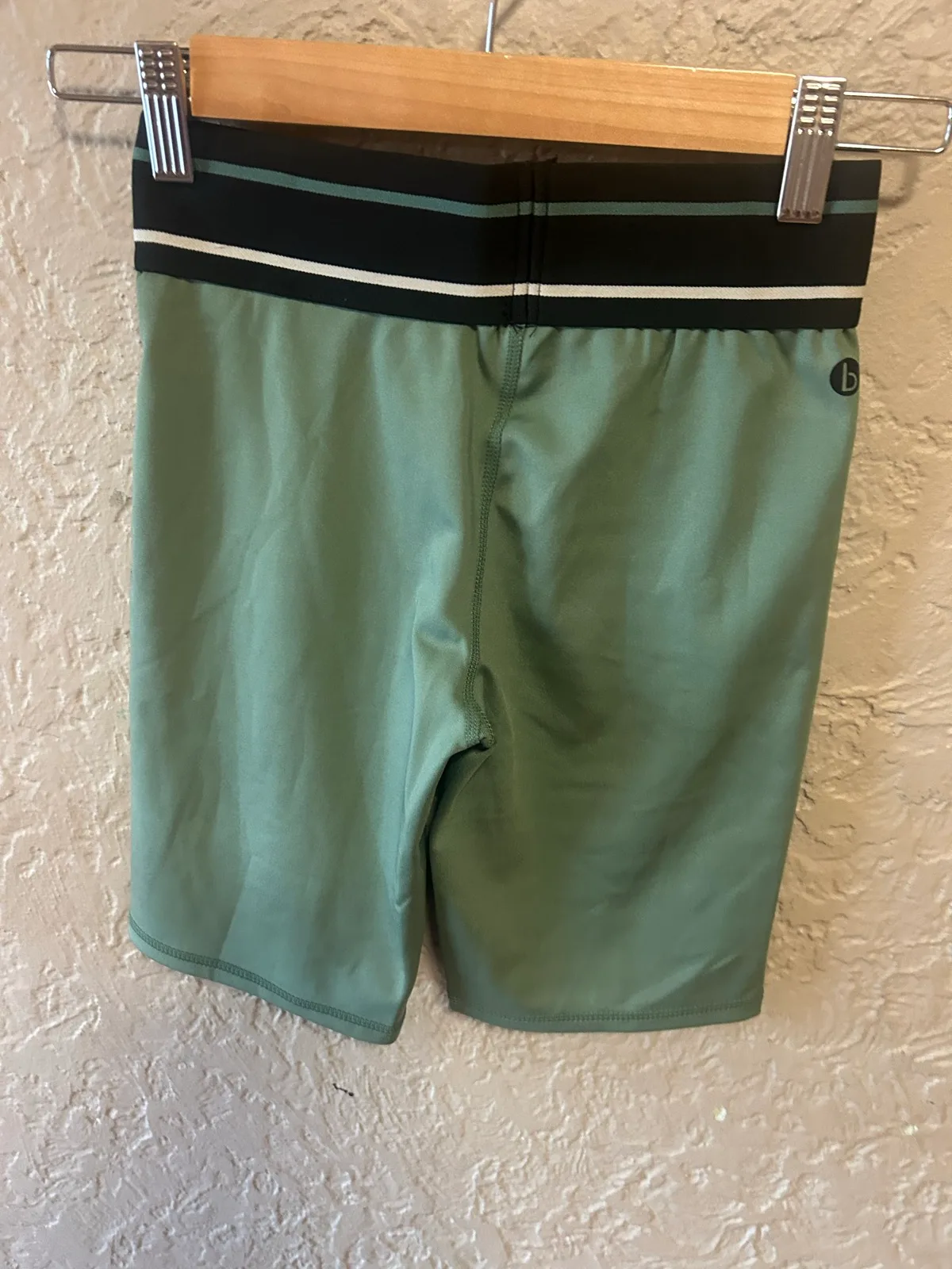 Cotton on body green/black activewear shorts – photo 4