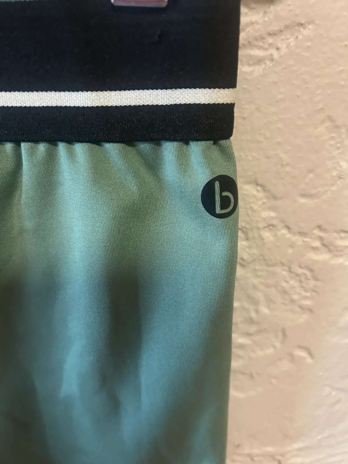 Cotton on body green/black activewear shorts – photo 3
