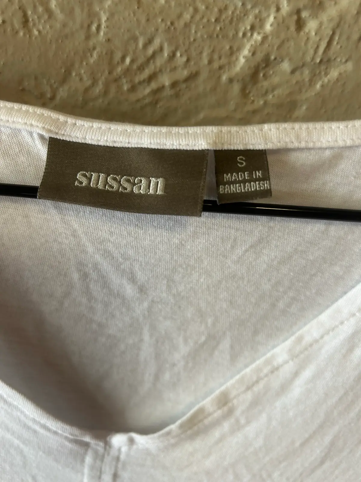 Sussan white cotton v neck tee – photo 2