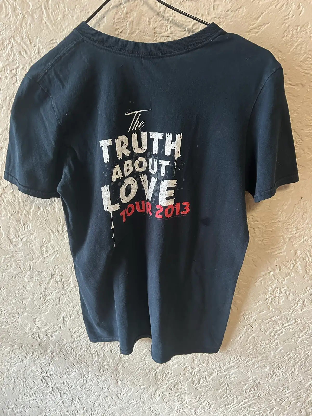 Gildan black ‘Pink’ tour 2013 tee – photo 3