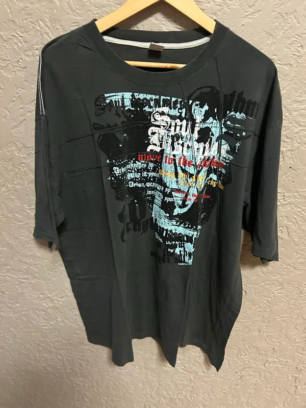 Men’s target dark grey graphic tee
