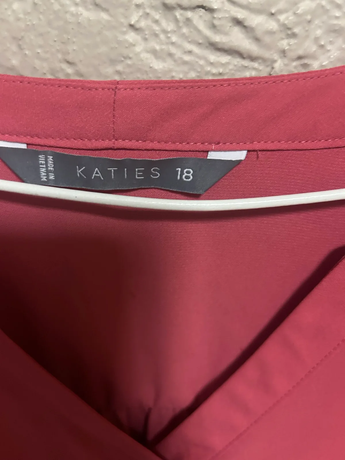 Katie’s pink 3/4 sleeve blouse – photo 3