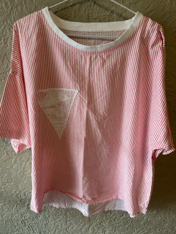 Pink/white striped short sleeve blouse