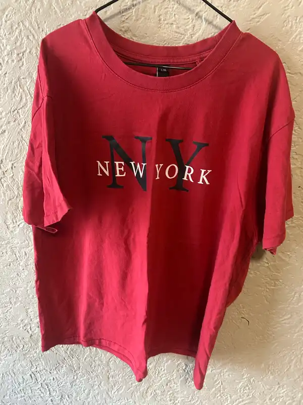 Men’s Factorie red New York tee