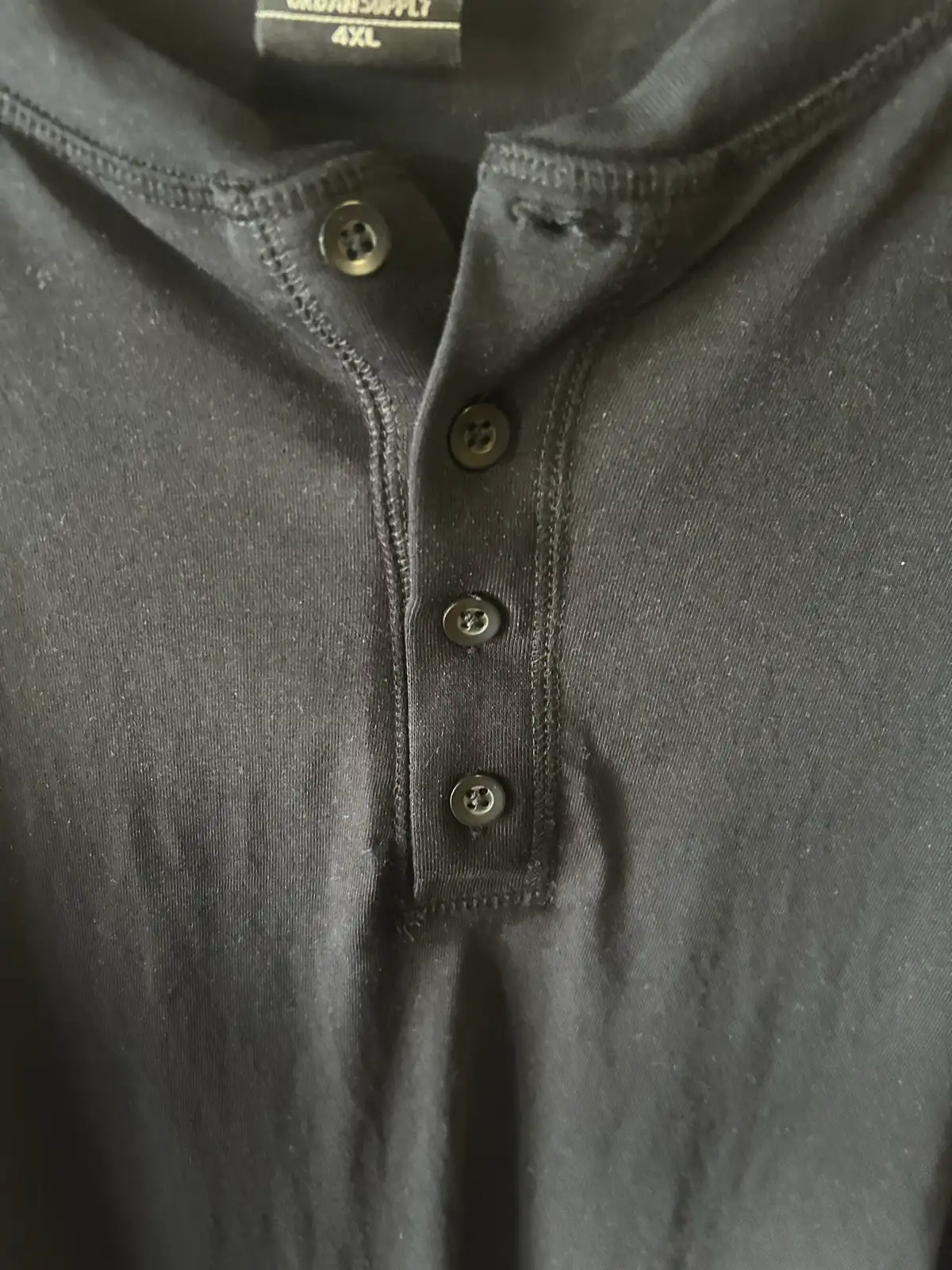 Men’s urban supply black Henley – photo 2