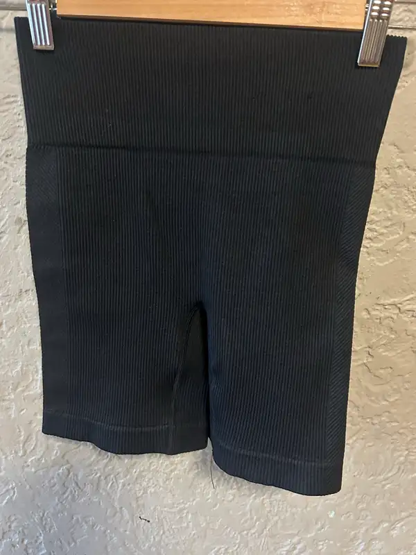 Cotton on black activewear bike shorts