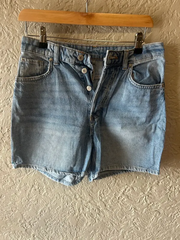 H&M blue denim Bermuda shorts