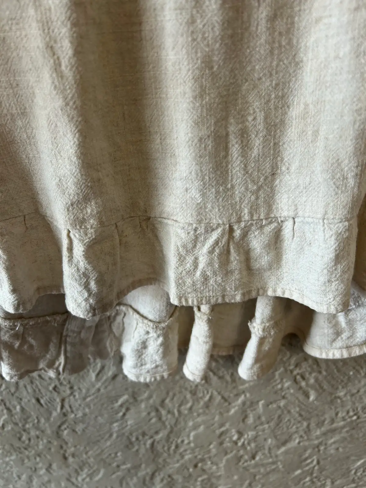 Miracle beige ruffled blouse size S/M – photo 4