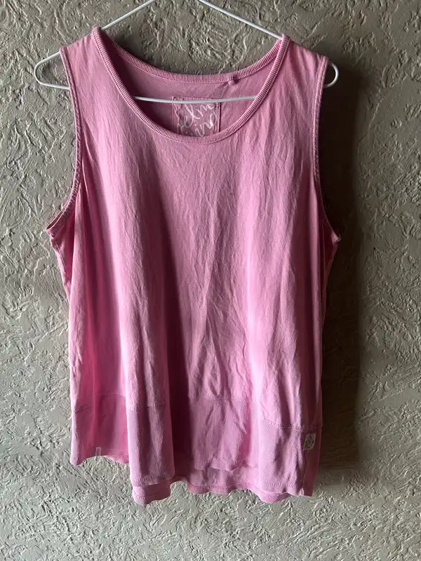 Women’s Elm pink sleeveless top size 14