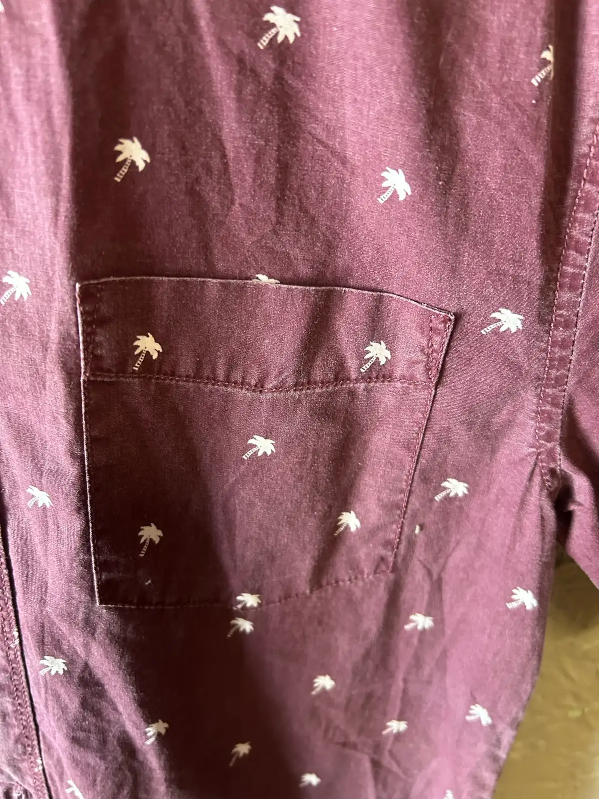 Men’s Emerson burgundy palm tree print shirt – photo 3