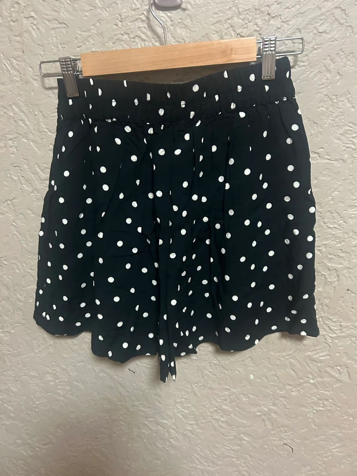 Sportsgirl black/white polka dot shorts – photo 3
