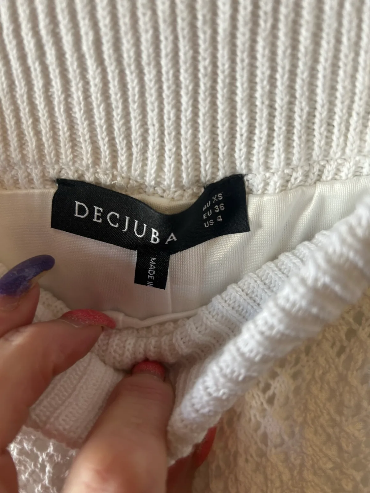 Decjuba white knit shorts with brown trim – photo 3