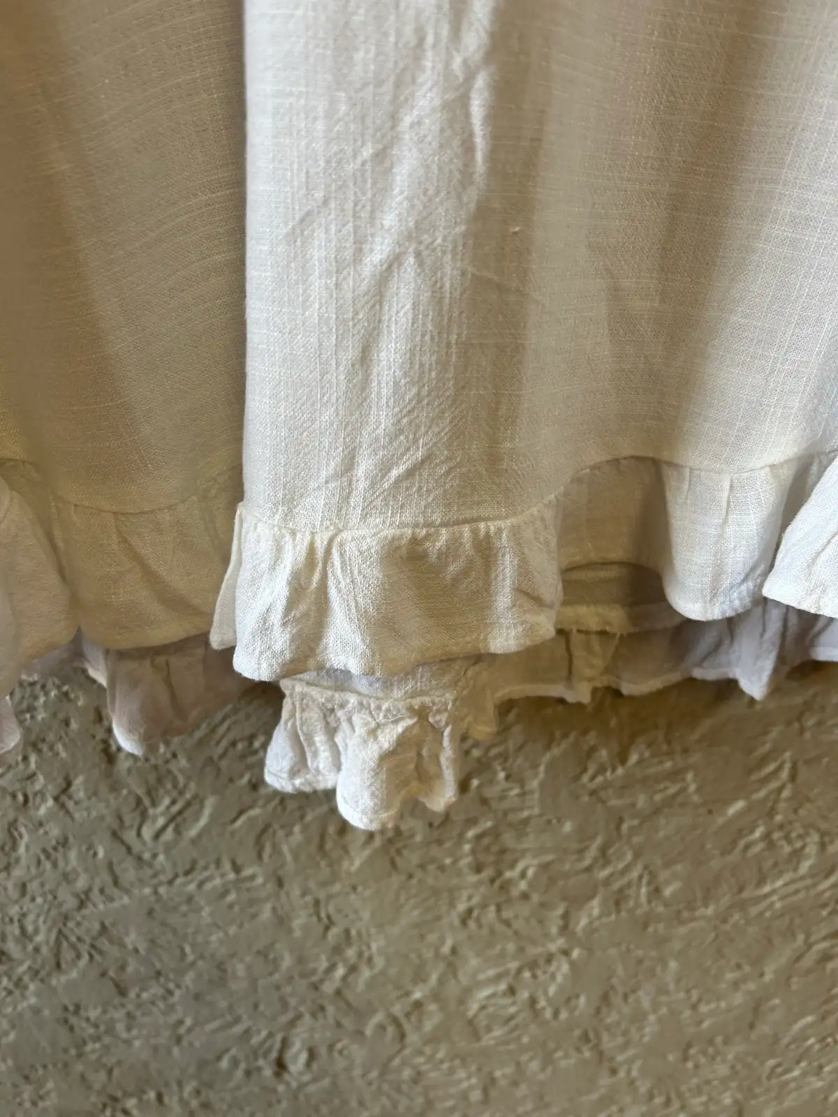 Women’s white ruffled tunic style blouse – photo 2