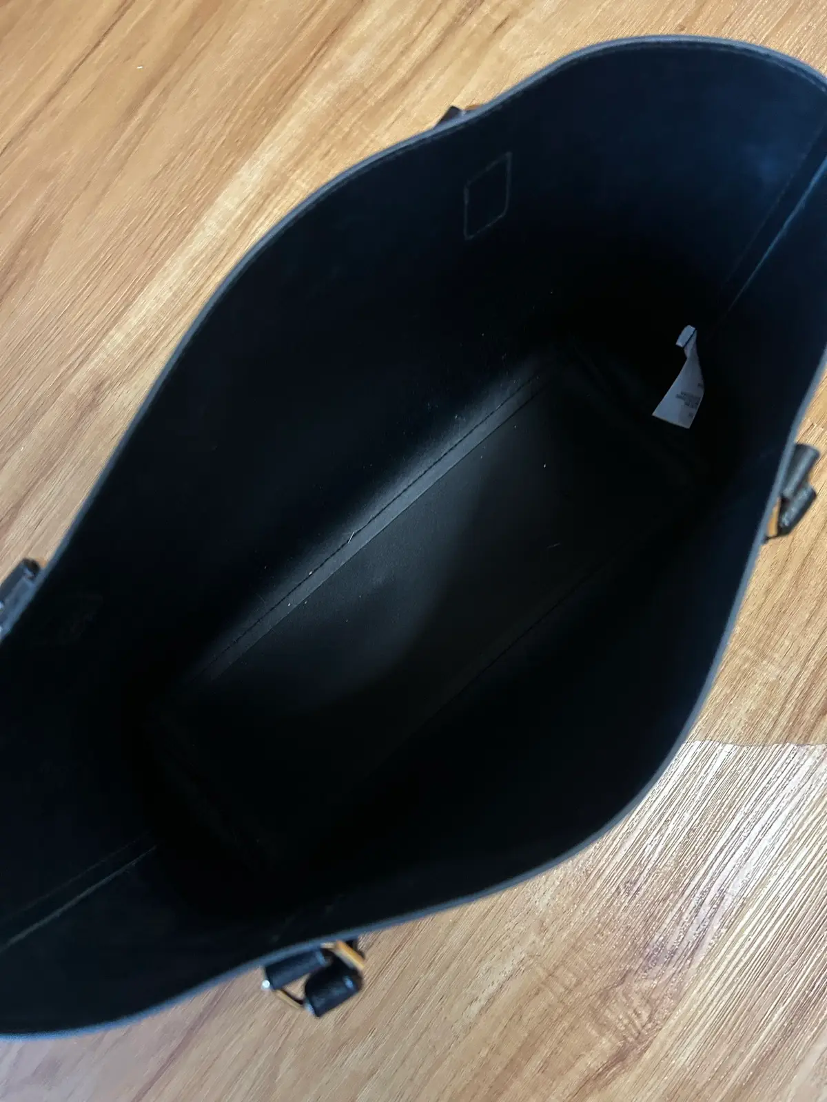 Black faux leather tote bag – photo 4