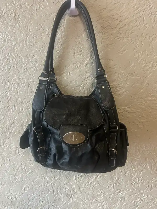 Laura jones black shoulder bag