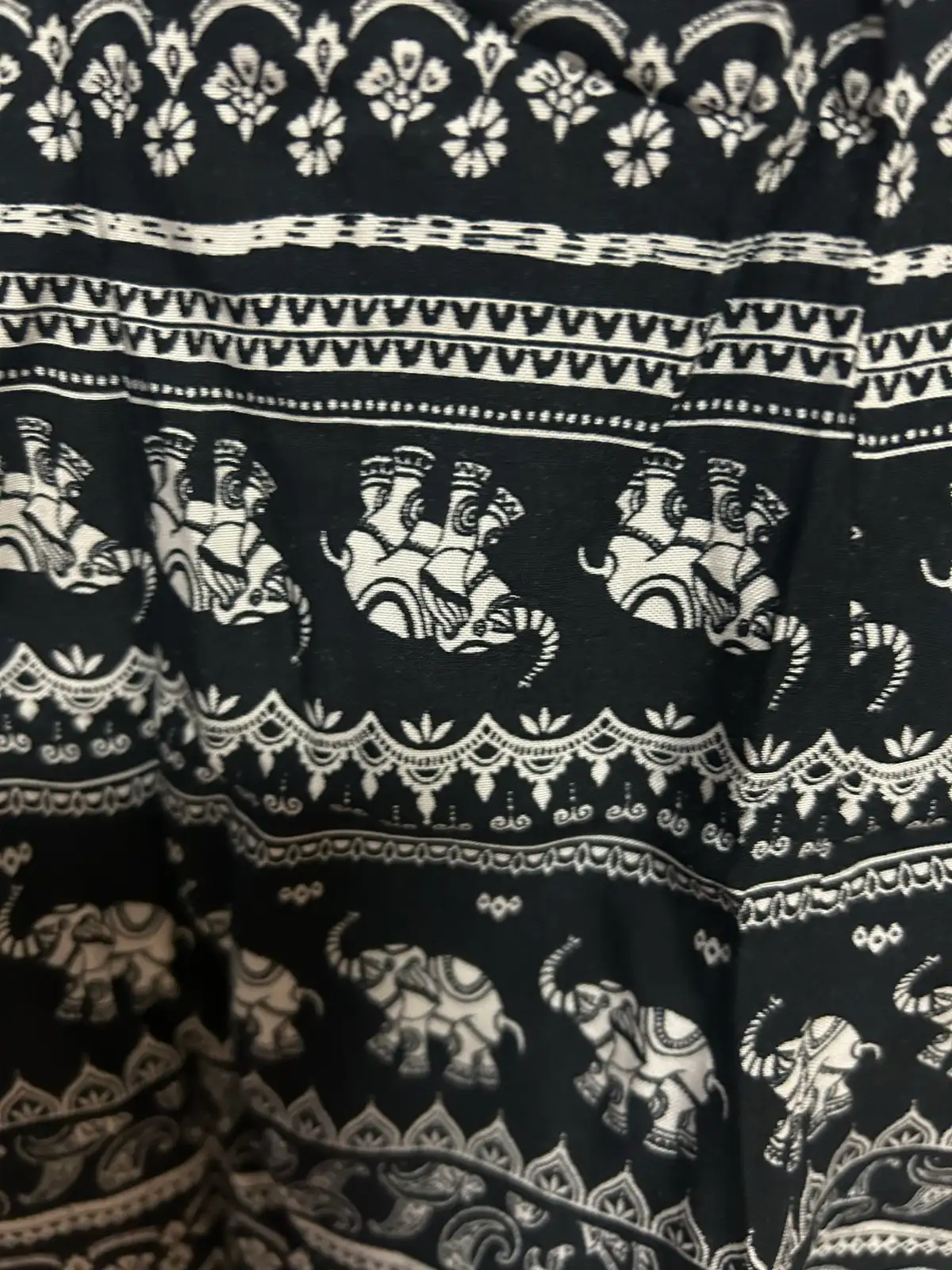 Lily loves black/white elephant print shorts – photo 3