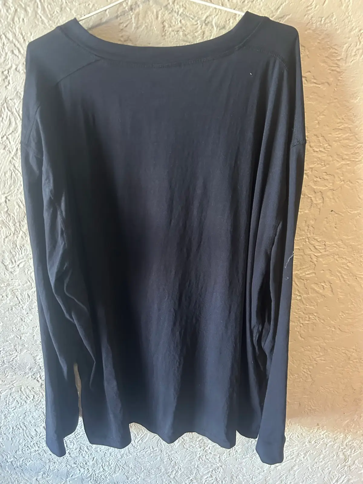 Men’s urban supply black Henley – photo 4