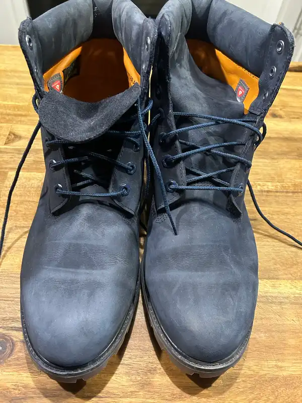 Men’s blue timberland boots