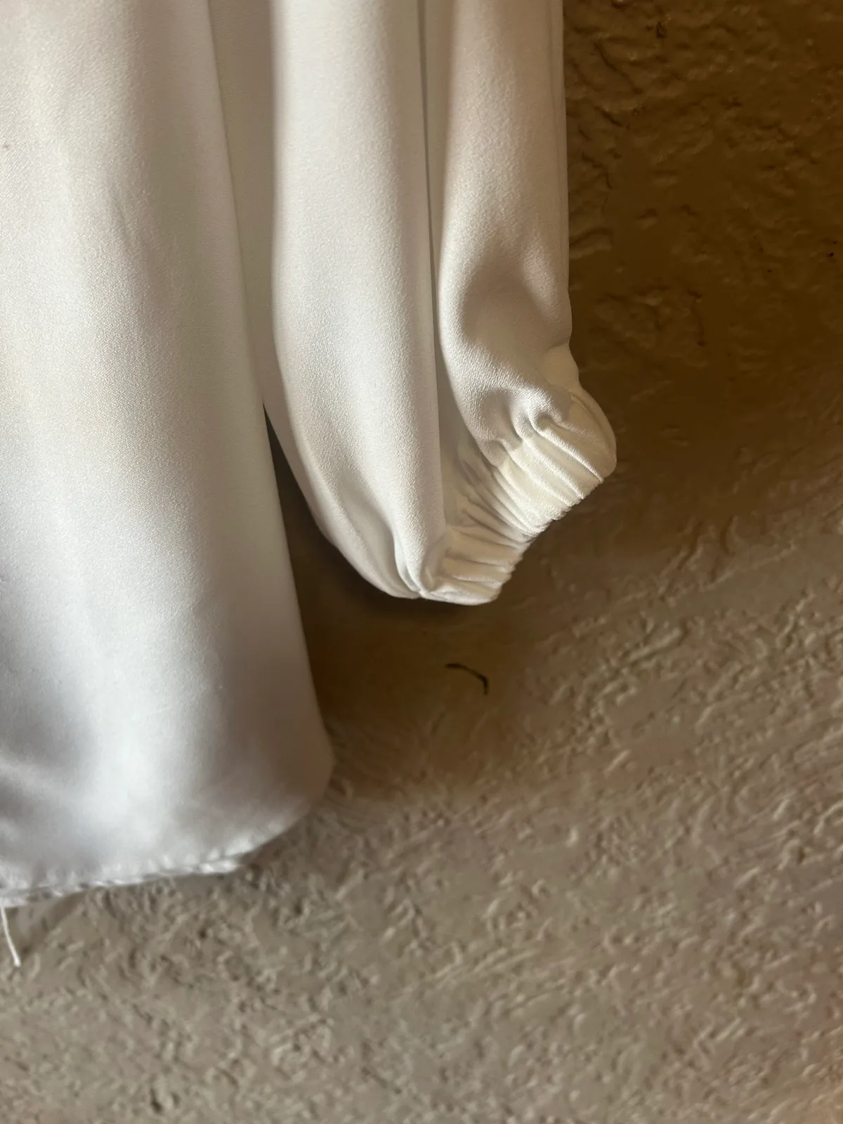 Preview cream satin look blouse – photo 3
