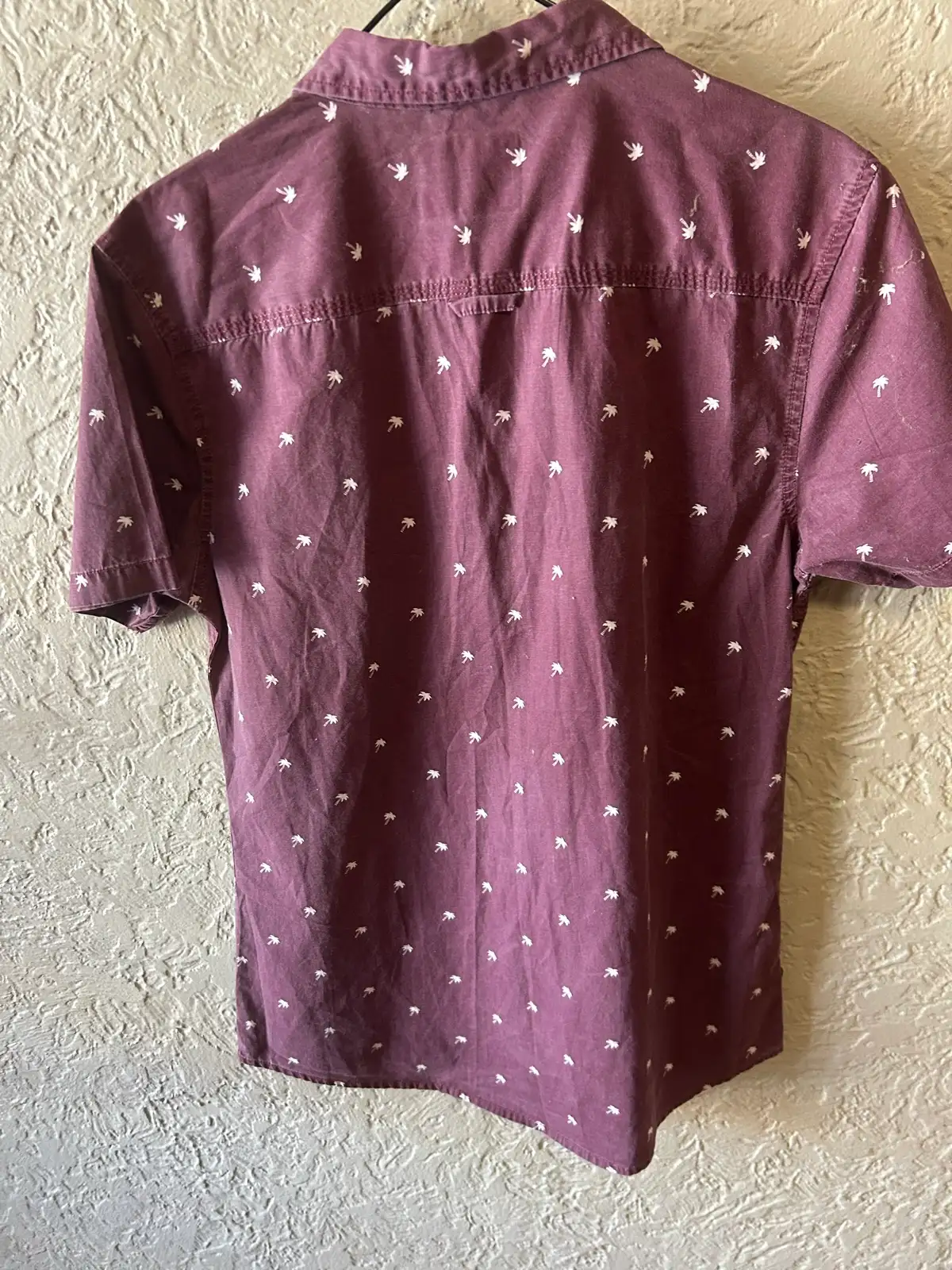 Men’s Emerson burgundy palm tree print shirt – photo 4