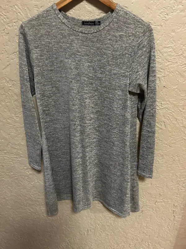 Boohoo grey round neck long sleeve casual dress