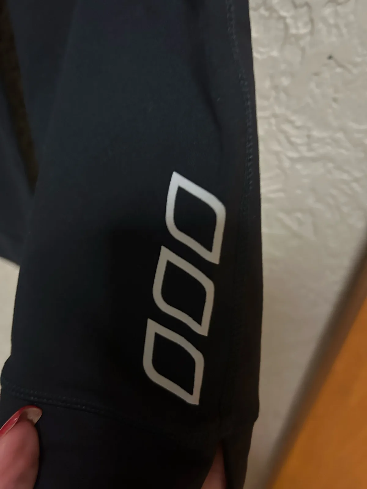Lorna Jane black capri leggings – photo 2