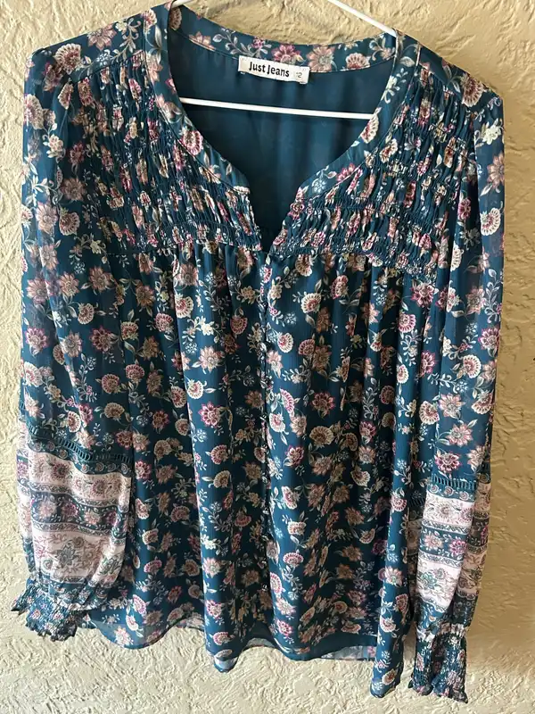 Just jeans navy floral blouse