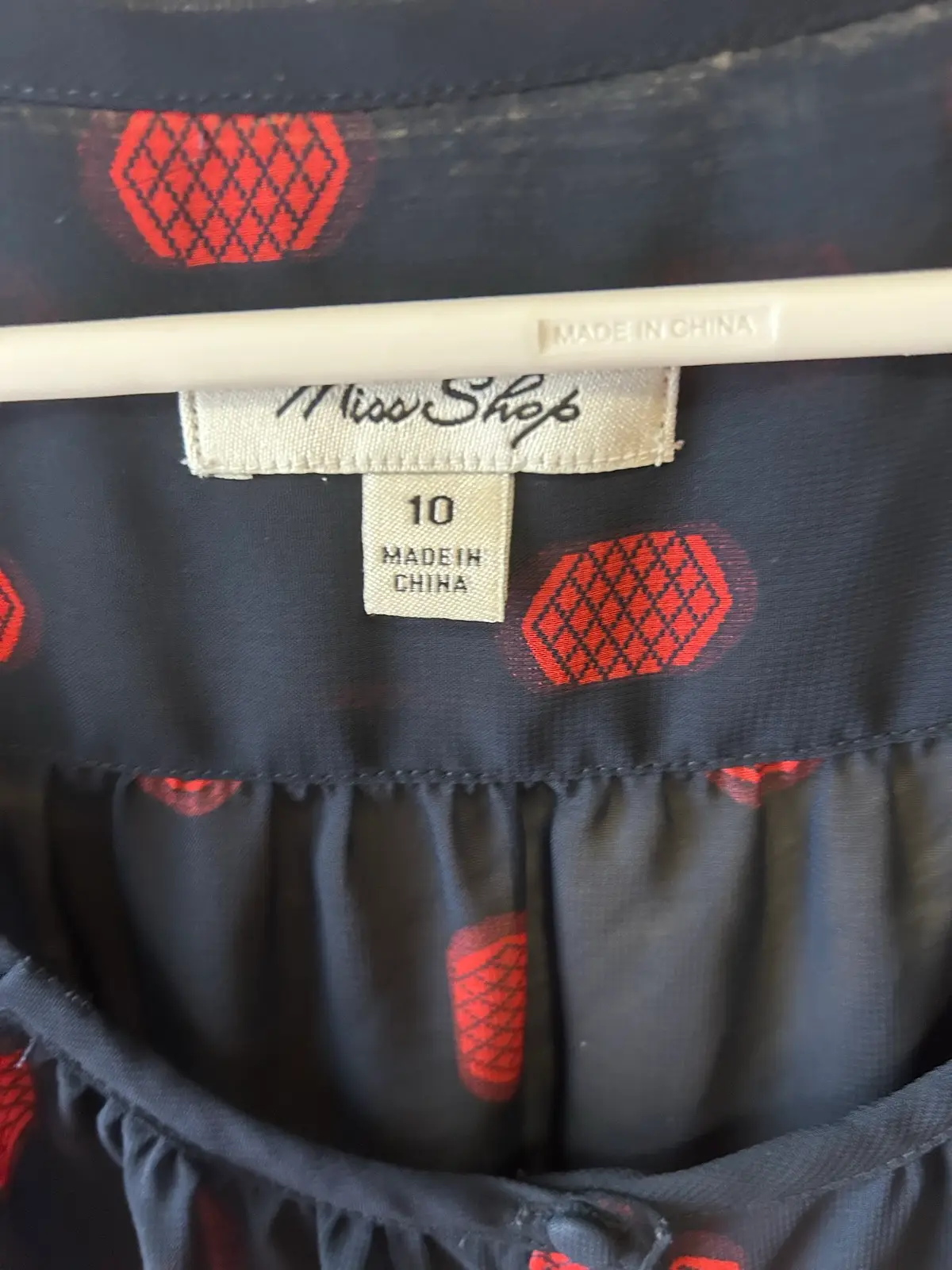 Miss shop navy/red geometric pattern sheer top – photo 2