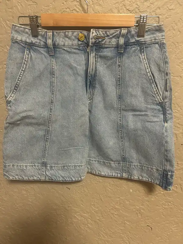 Target blue denim skirt