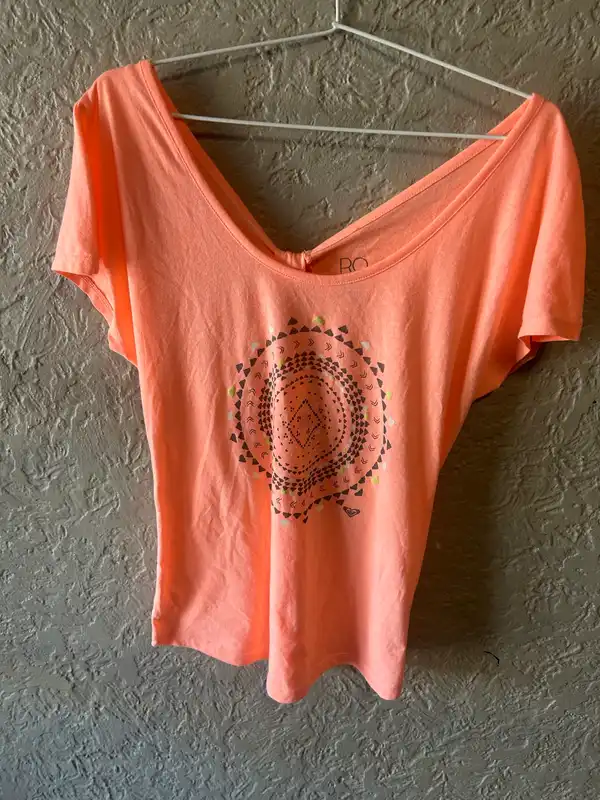 Roxy peach graphic tee