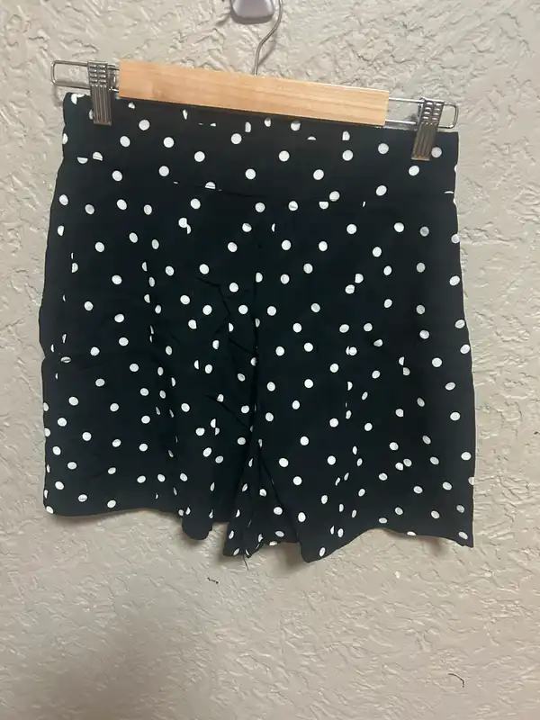 Sportsgirl black/white polka dot shorts