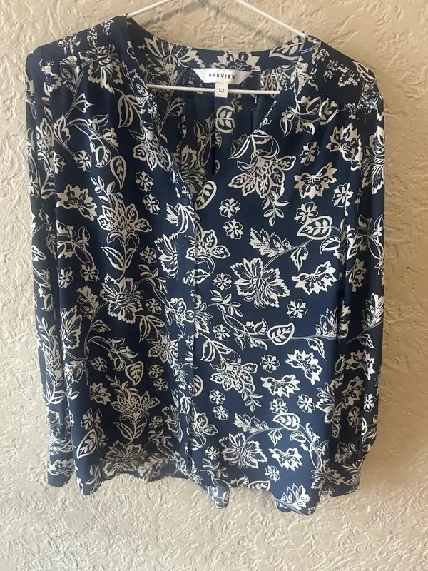 Target preview long sleeve navy floral shirt
