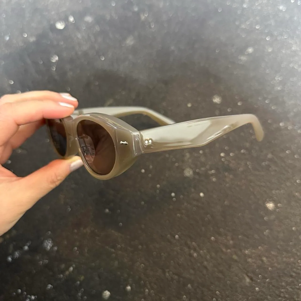 Tea Brown Oval Sunglasses | DG19430-02 – photo 2