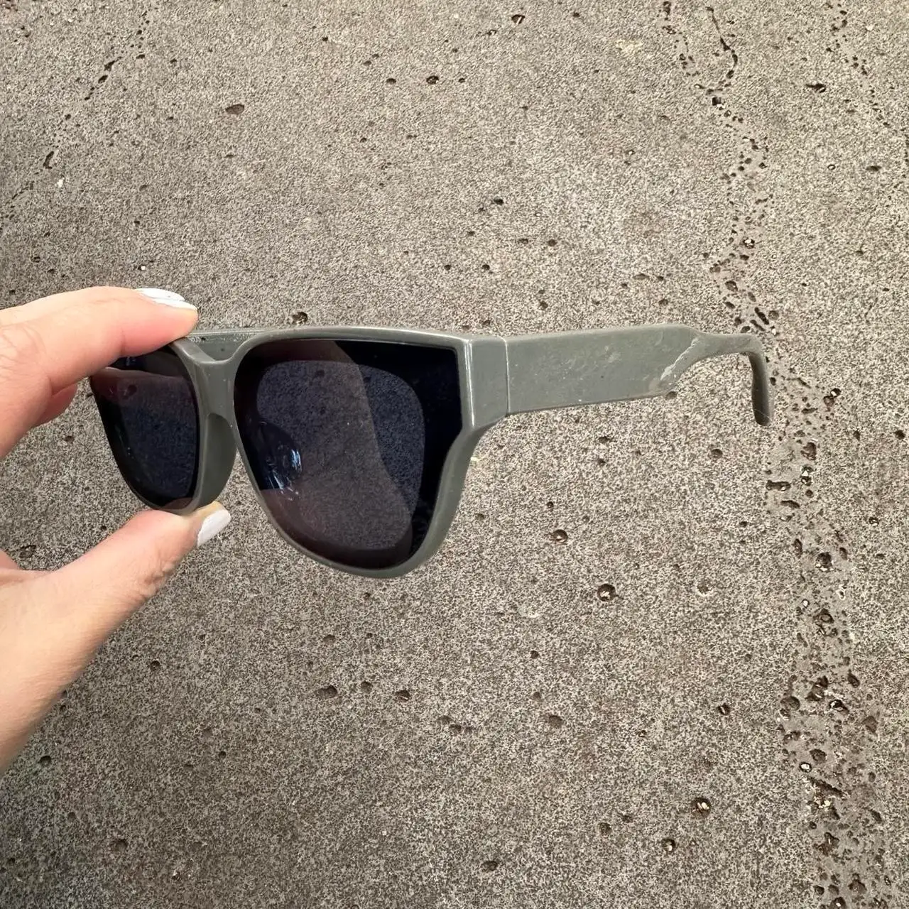 Grey Blue Lens Sunglasses | DG19612-01 – photo 2