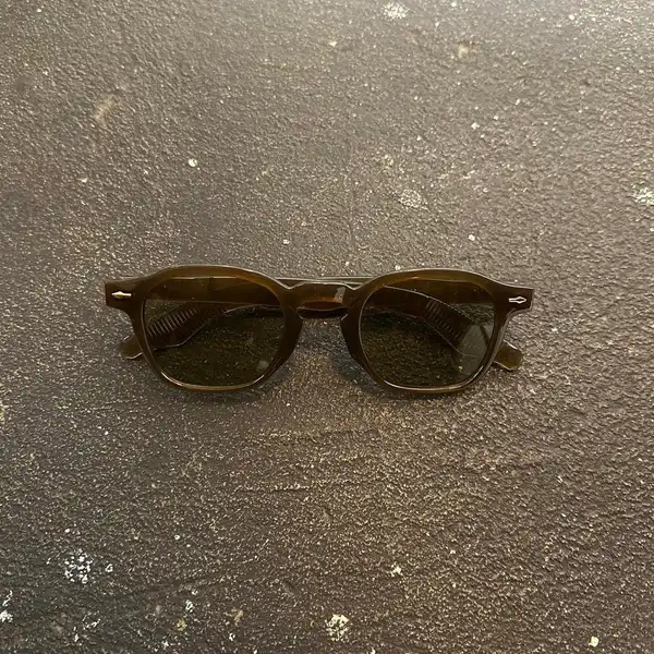 Tea Brown Light Yellow Sunglasses | DG19675-04