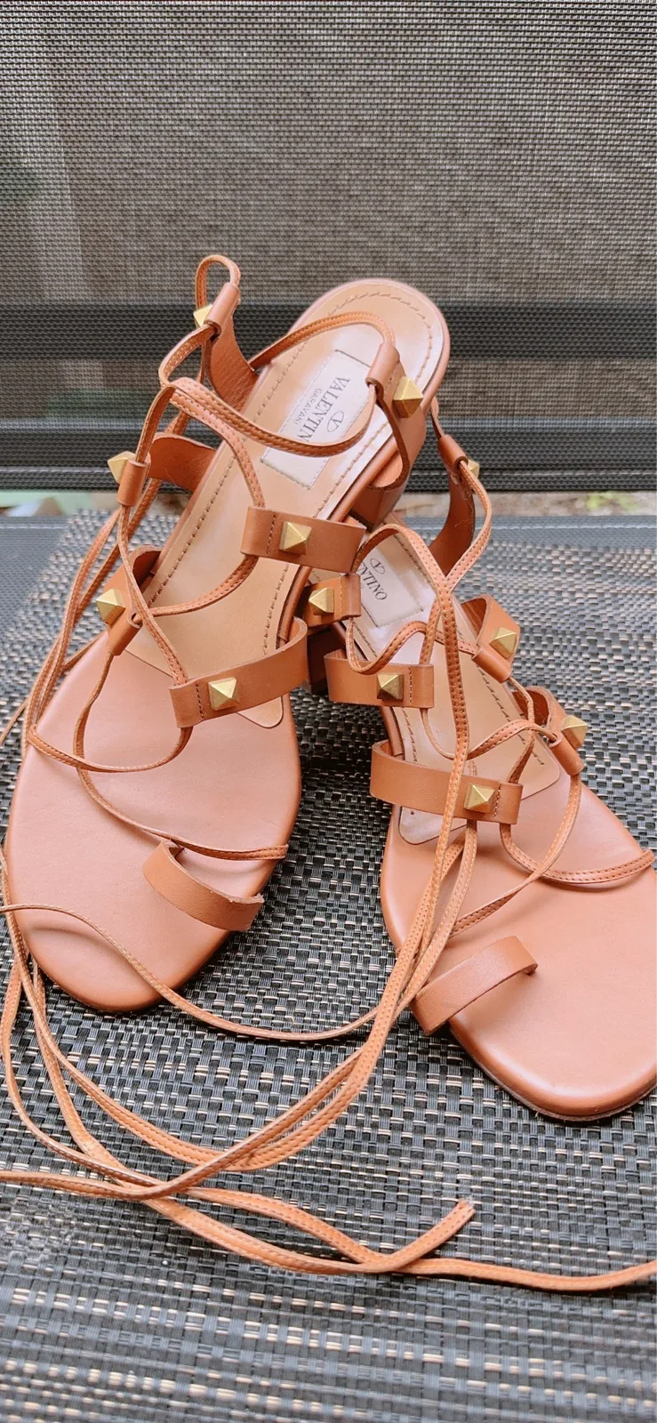 Sandal with straps – photo 2