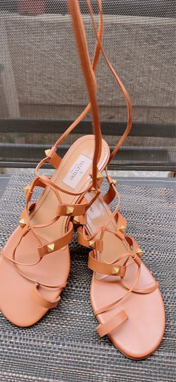Sandal with straps