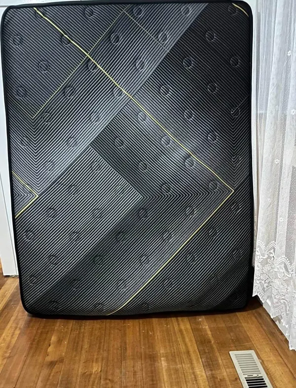 Queen bed mattress