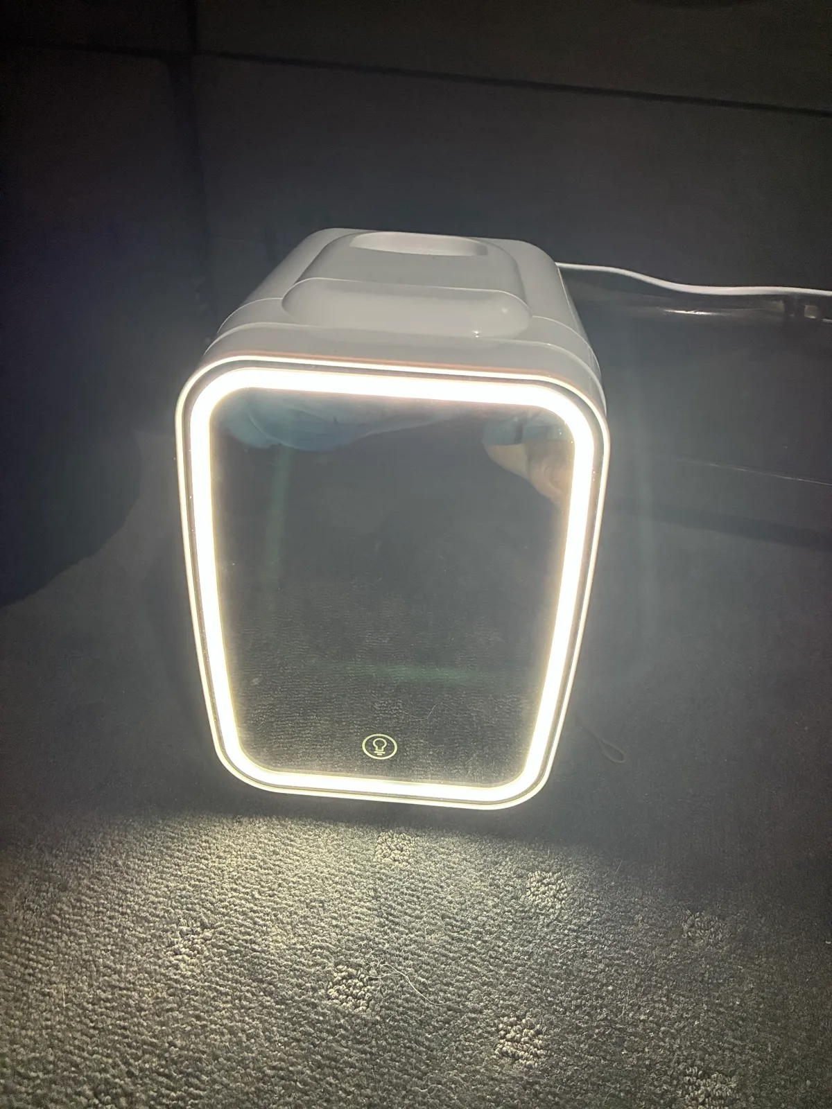 Makeup fridge with led light mirror — photo 9