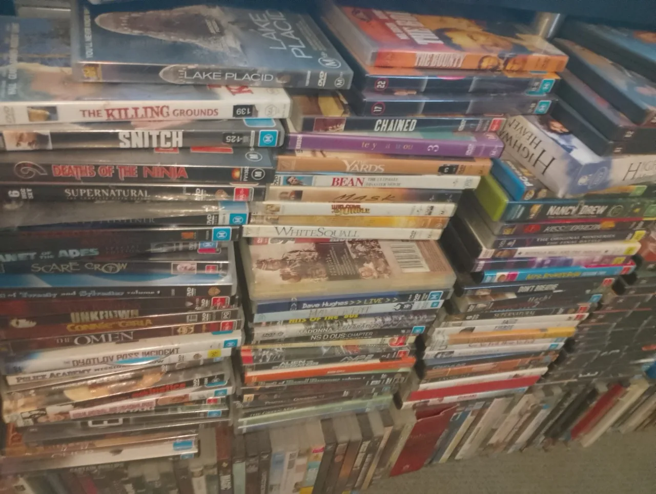 cds, dvd and blue ray movies including tv series/movie collections/box sets — photo 3