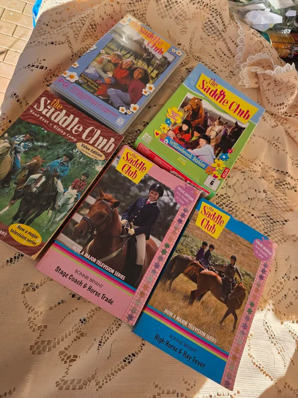 Vintage Saddle Club bundle