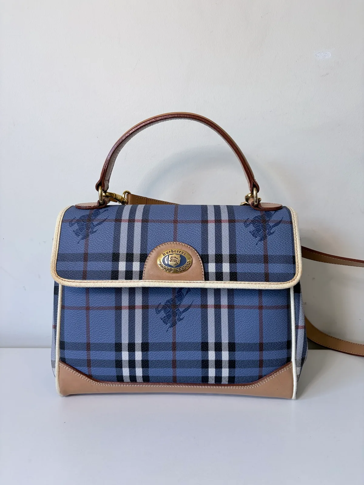 Authentic Vintage Burberry Two-Way Signature Checkered Medium Handbag — photo 3