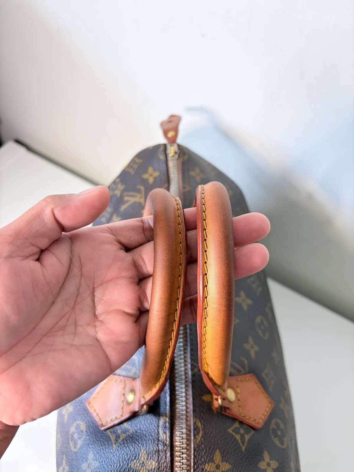 Authentic Vintage Louis Vuitton Speedy 35 Handbag|Good Shape & Condition – photo 6