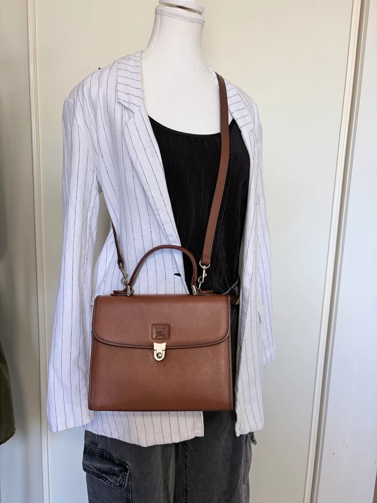 Authentic Vintage Burberry Brown Leather Two-Way Handbag – photo 7