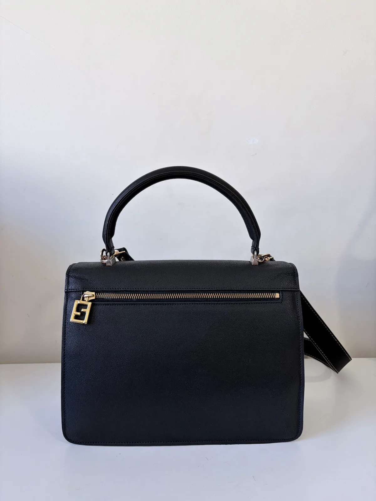 Authentic Vintage Fendi Structured Black Textured Leather Two-Way Handbag – photo 2
