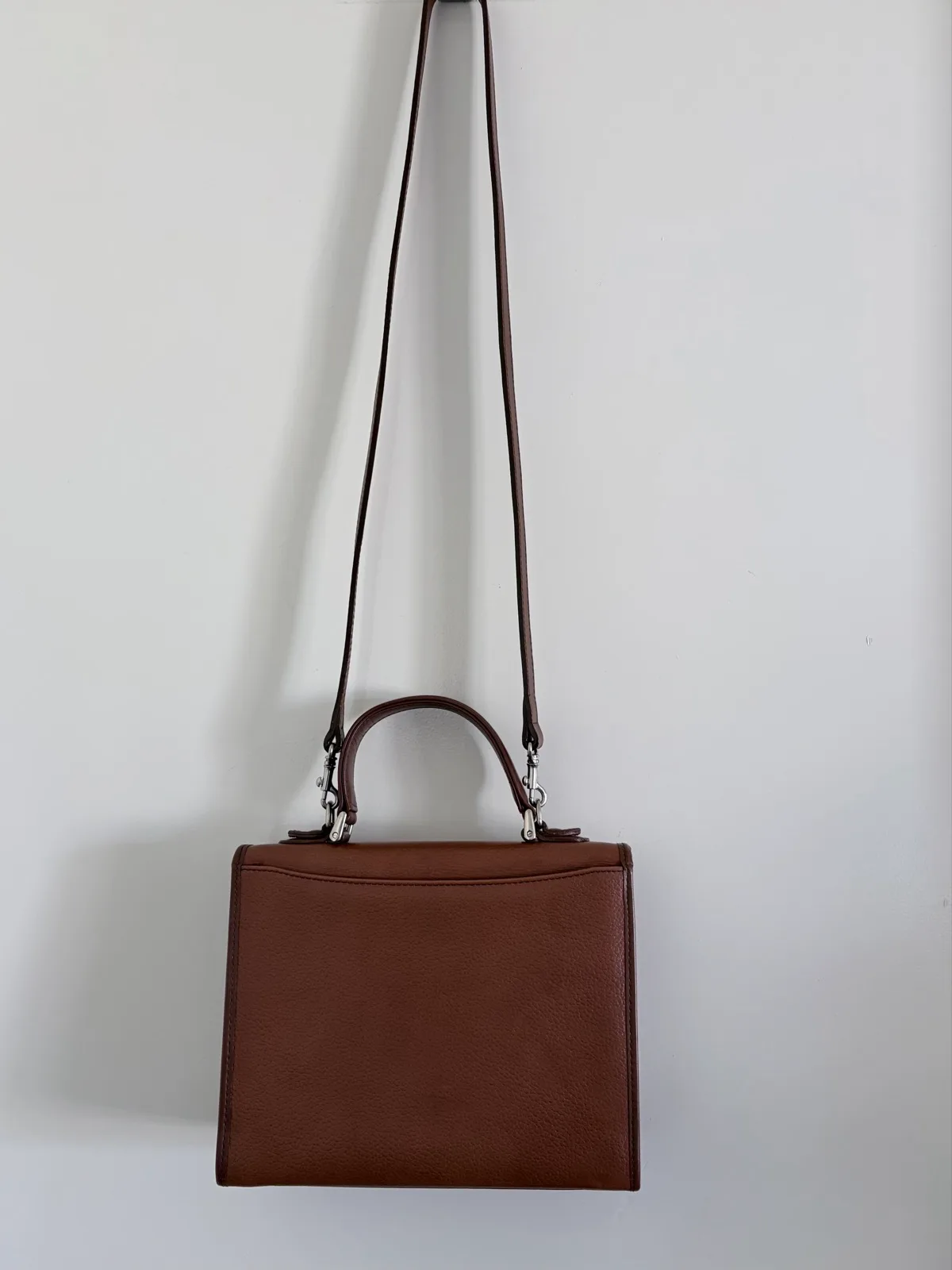 Authentic Vintage Burberry Brown Leather Two-Way Handbag – photo 3