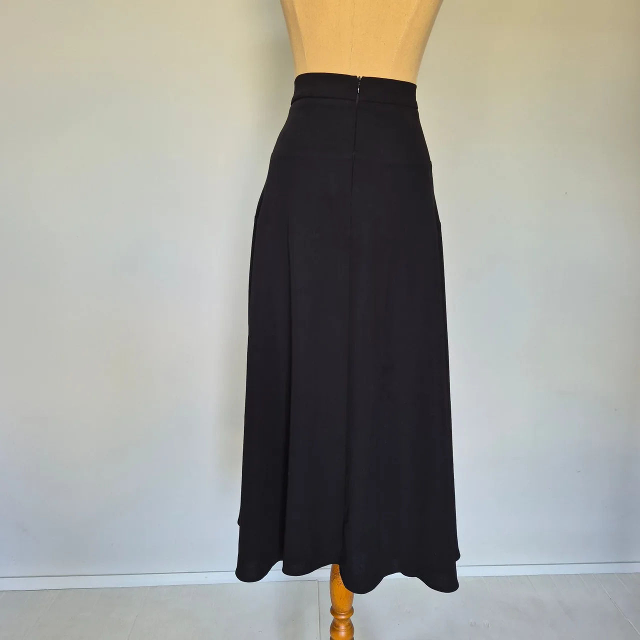 Veronika Maine Black Crepe Flowy Maxi Skirt Plus Size 18 – photo 4