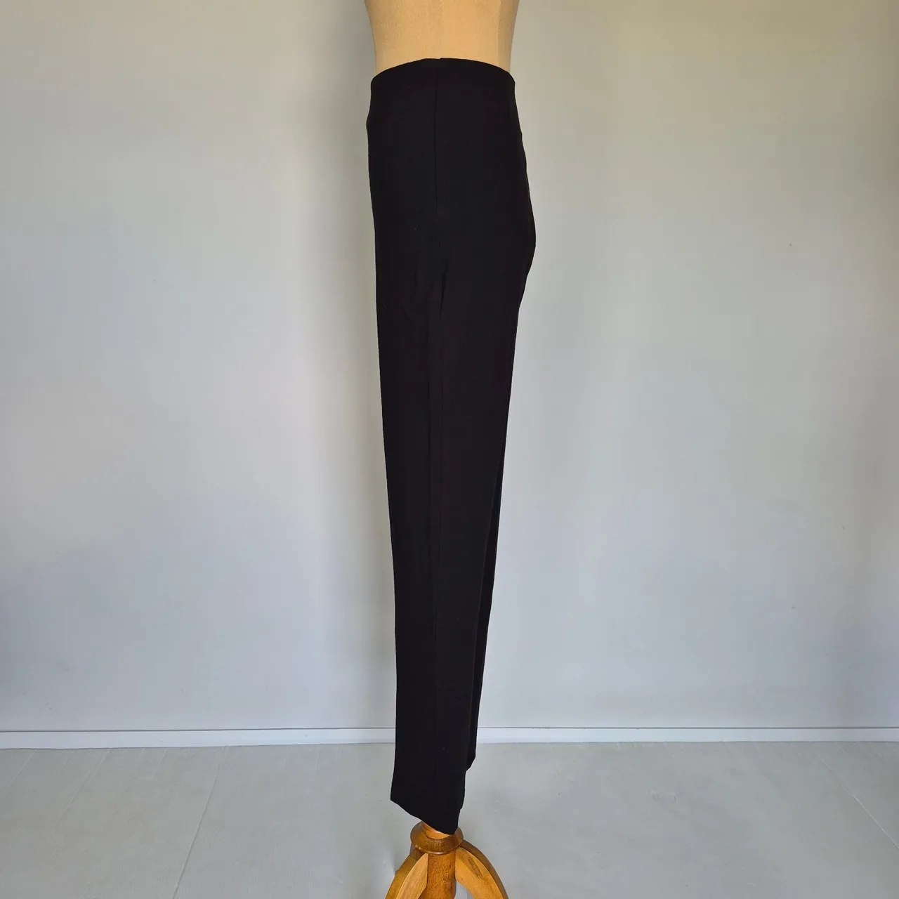 Anthea Crawford Black Wool Crepe High Rise Tapered Dress Pants Size 12 — photo 2