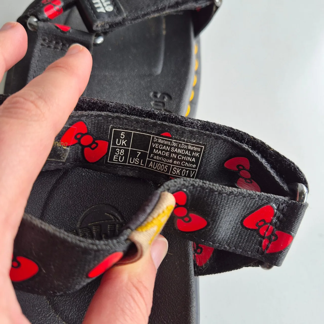 Hello Kitty x Doc Martens Limited Edition Black Vegan Platform Sandals Size 38 – photo 7